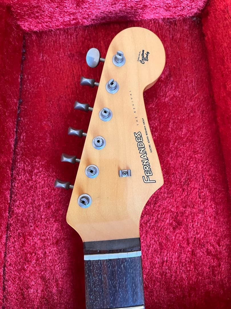 FERNANDES revival ストラト　RST やや難あり
