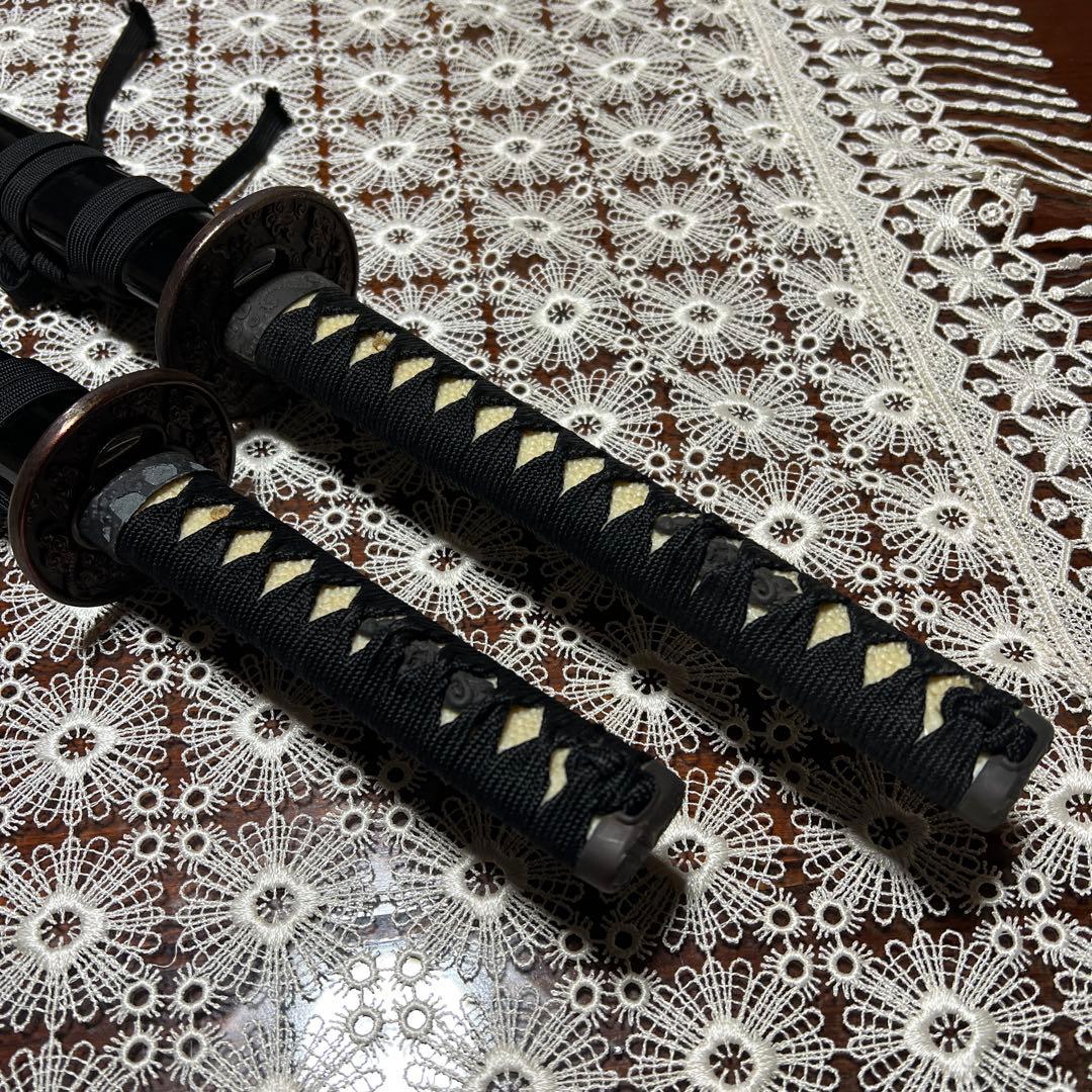 装飾刀　日本刀　武具　2本　飾り台付き　骨董品