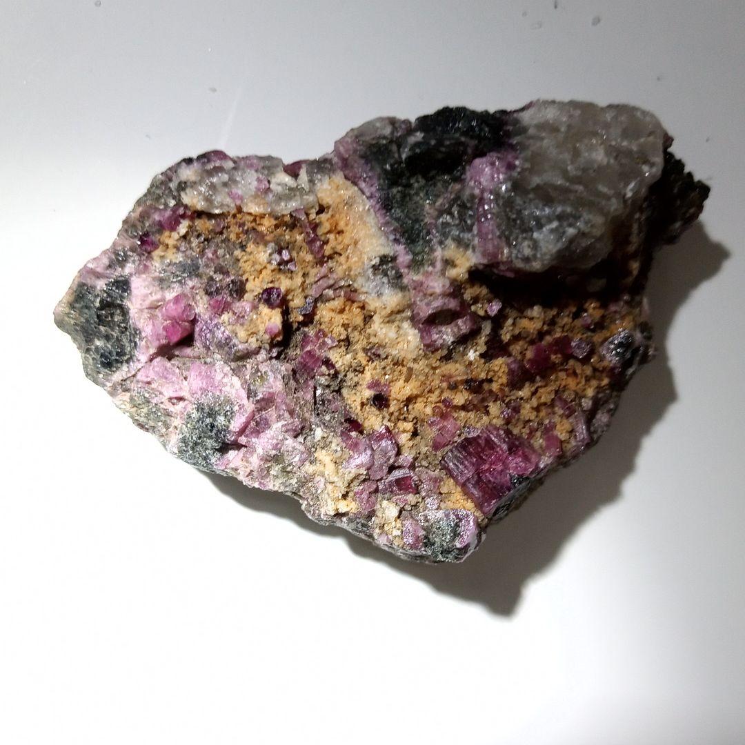 ルベライト・トルマリン✨　原石　リディコータイト✨　鉱物 標本サンプル