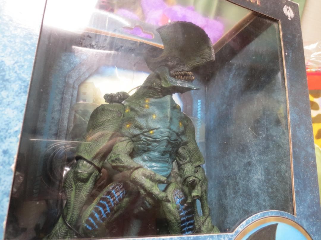 NECA『パシフィック・リム』KAIJU： AXEHEAD　フィギュア