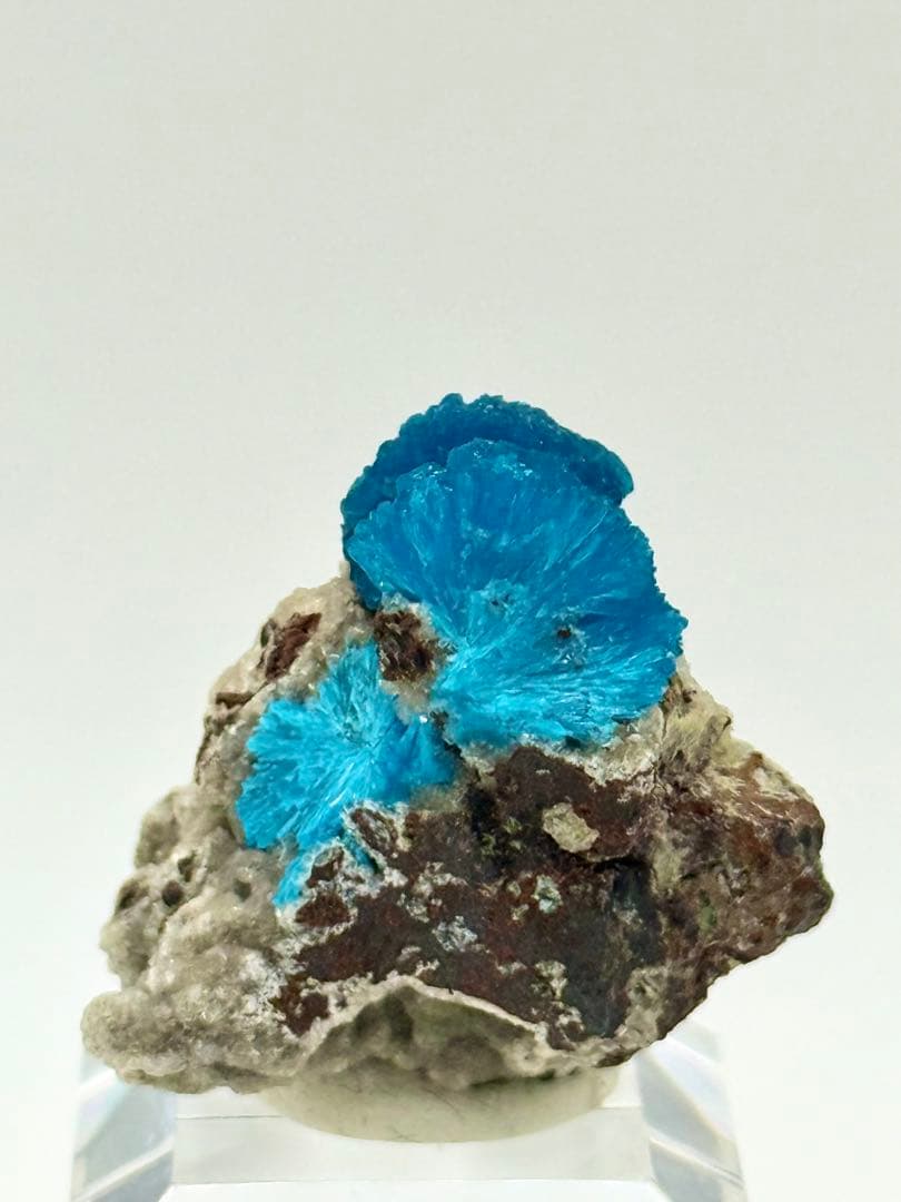 カバンサイト　原石　鉱物標本　天然石　ペンタゴナイト　ゼオライト　アポフィライト