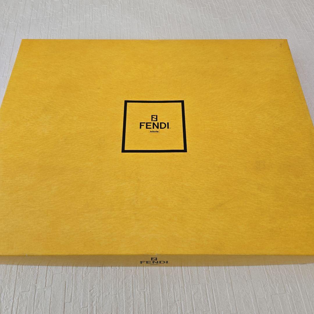 FENDI 　タオルセット 　バスタオル フェイスタオル×2　フェンディ
