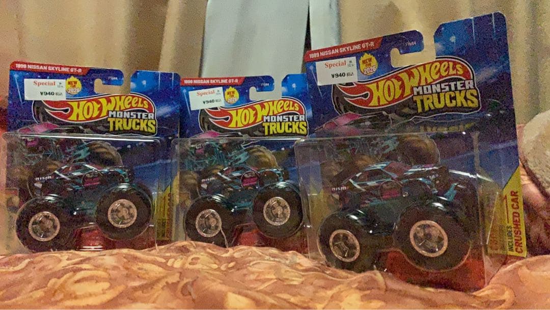ホットウィール モンスタートラック 日産 スカイライン R34 GT-R 3台