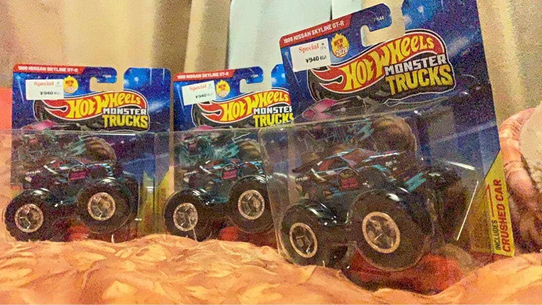 ホットウィール モンスタートラック 日産 スカイライン R34 GT-R 3台