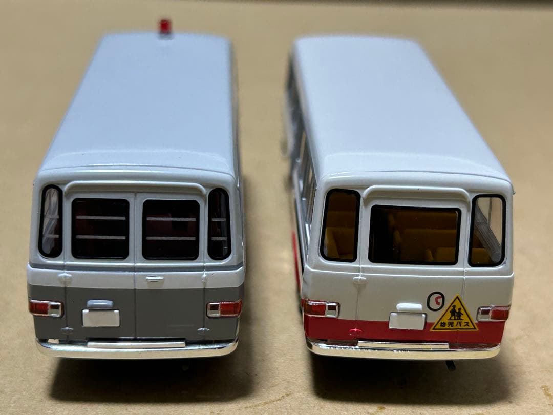 トミカリミテッドヴィンテージネオ ニッサン シビリアン 2台セット 幼稚園バス