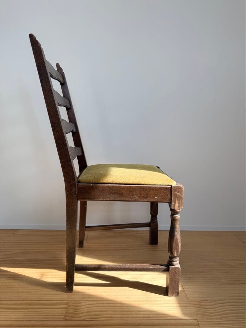 ラダーバックチェア イエロー　アンティークチェア　椅子