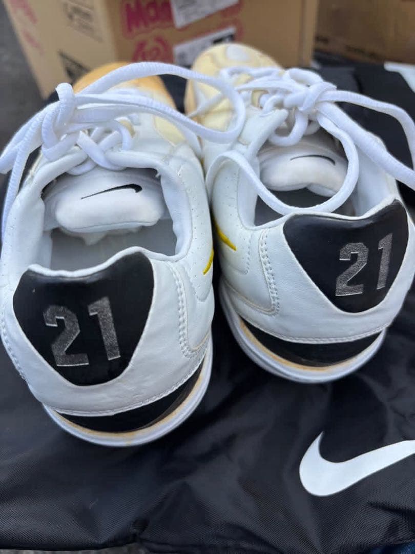 ソフトバンクホークス 和田毅 実使用 TSUYOSHI 直筆サイン入りシューズ