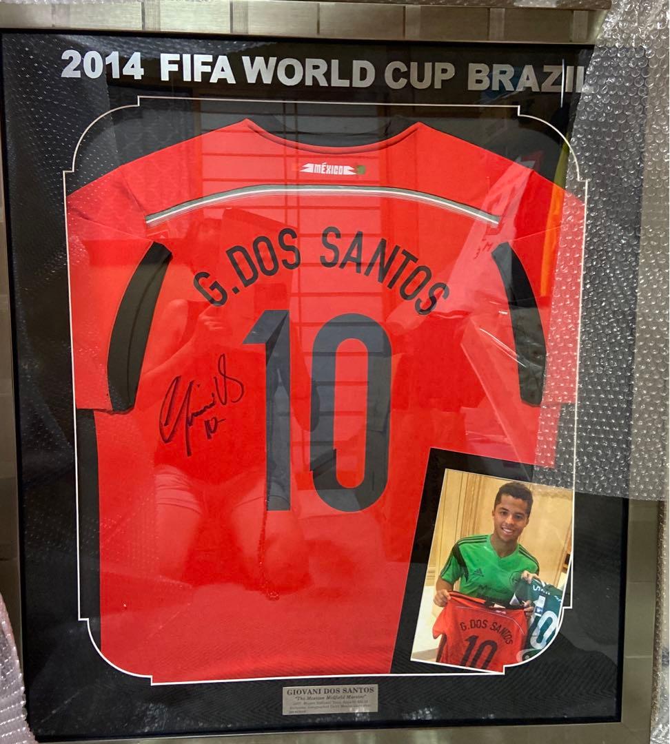 ジョバニ・ドス・サントス直筆サインユニフォーム