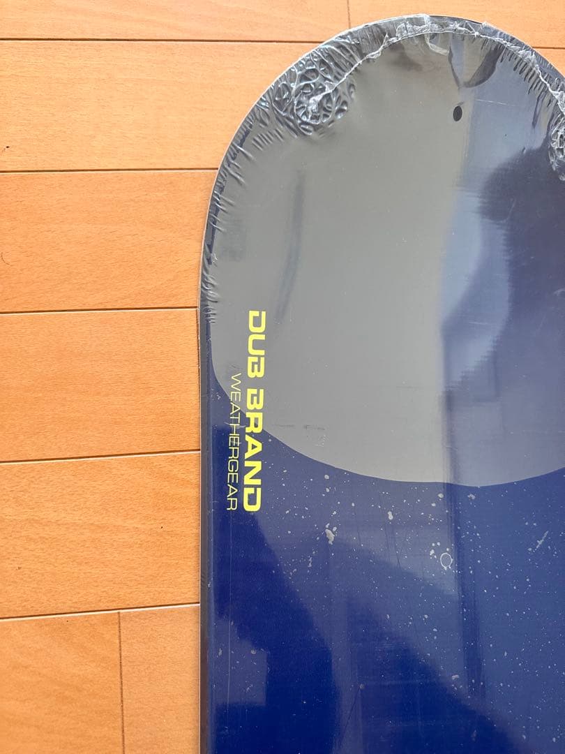 未使用 dub スノーボード (ボードのみ)黒/黄色120センチ位