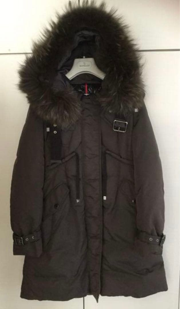 美品 入手困難モンクレール PHALANGEREファーフード付きダウンコート