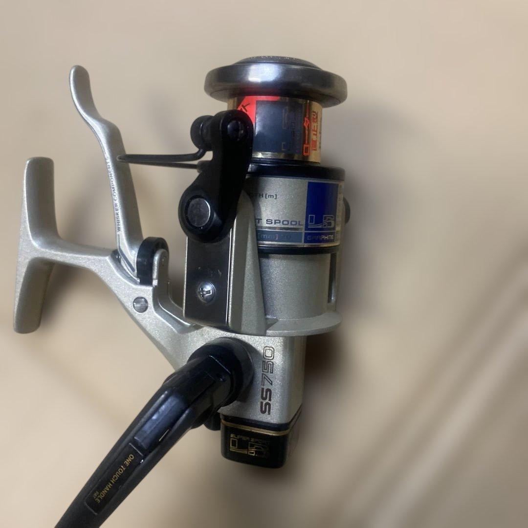 リール Daiwa.shimano.PO3000.