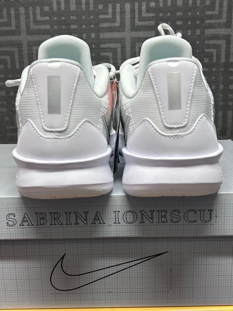 NIKEサブリナ3 メンズサイズ27.5cm