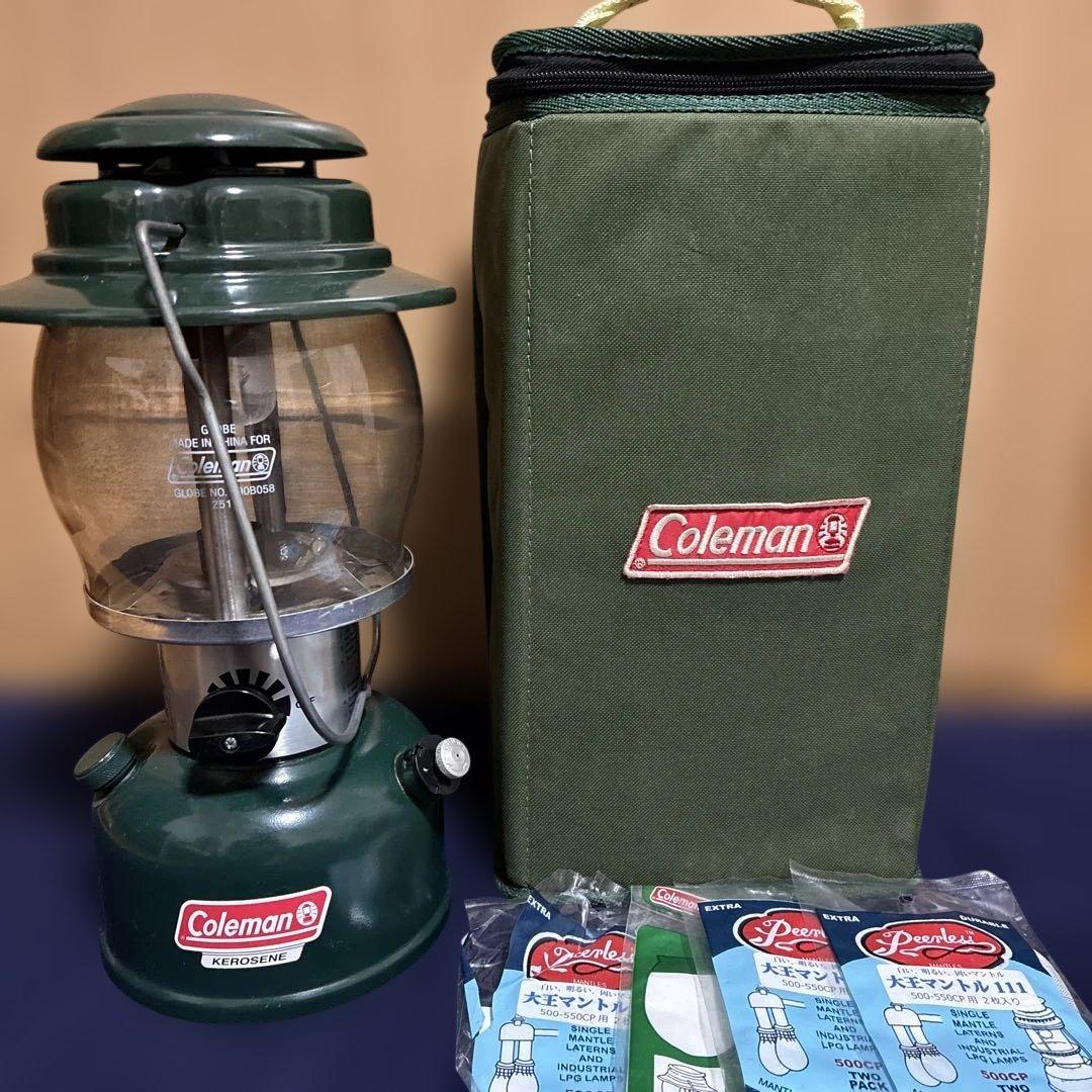 Coleman ケロシンランタン 収納ケース付き　６３９Ｃ