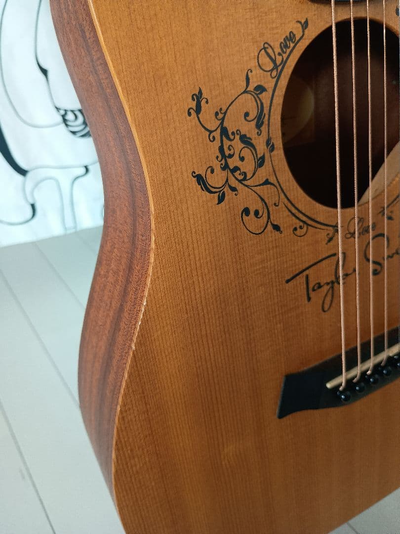 Taylor Swift サイン入り Baby Taylor