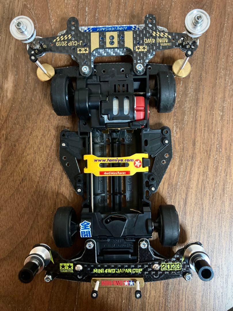 ネオVQS VZシャーシ　カスタム　ミニ四駆