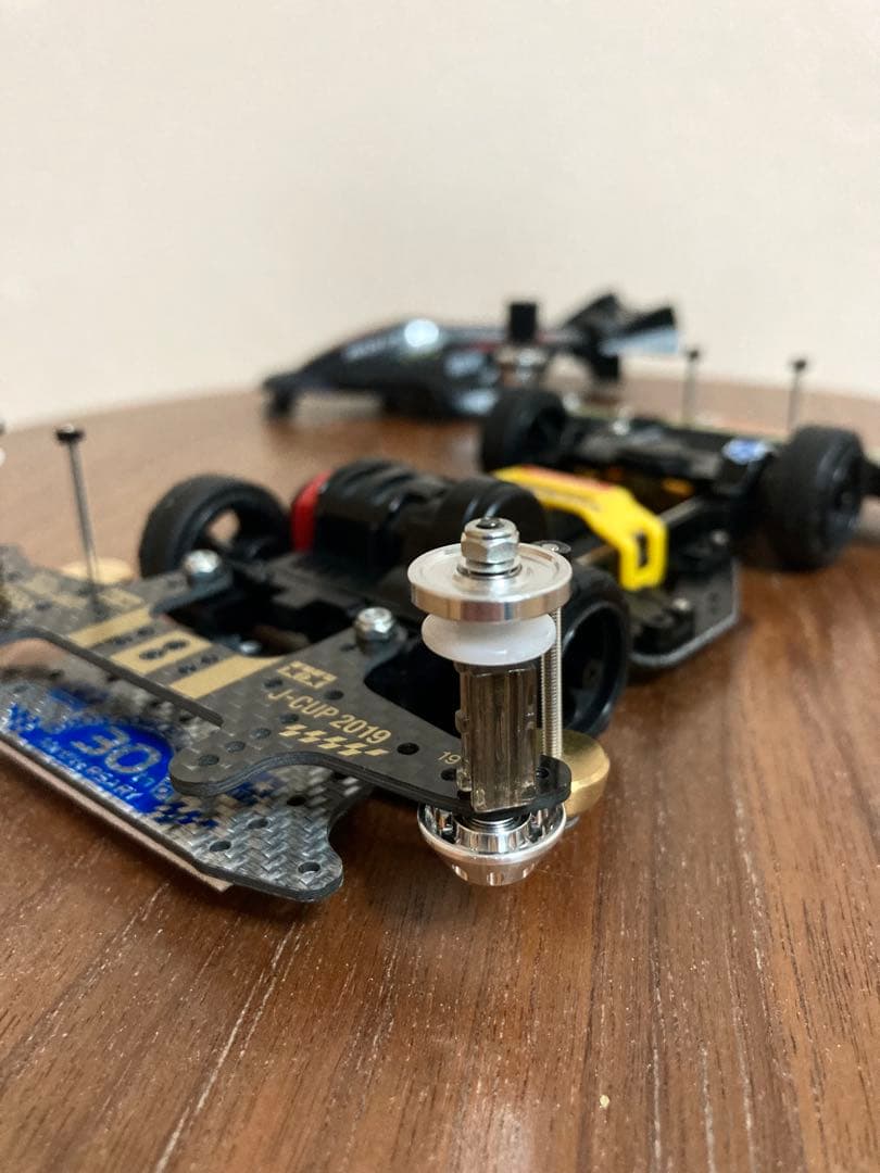 ネオVQS VZシャーシ　カスタム　ミニ四駆