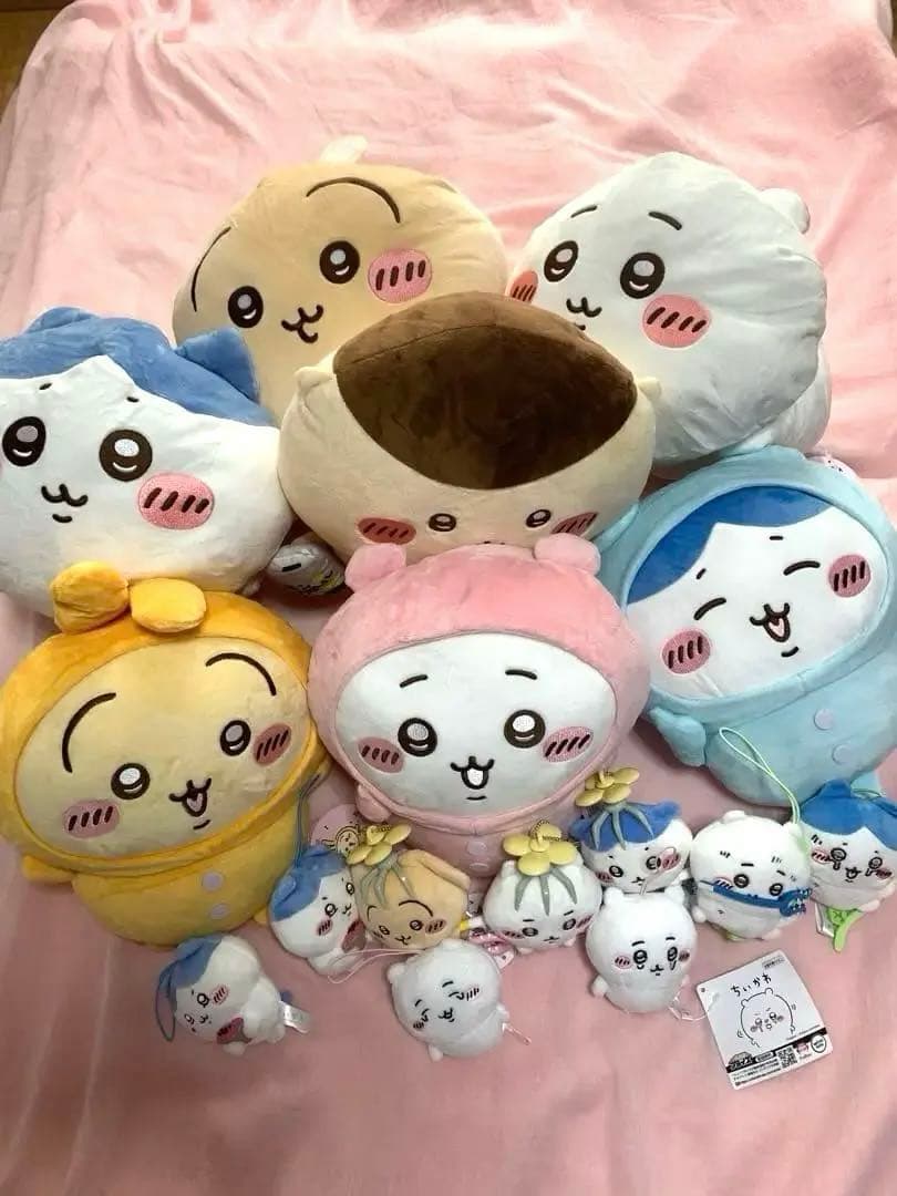 新品！お得！ちいかわプライズBIGぬいぐるみ&マスコットセット　パジャマ他