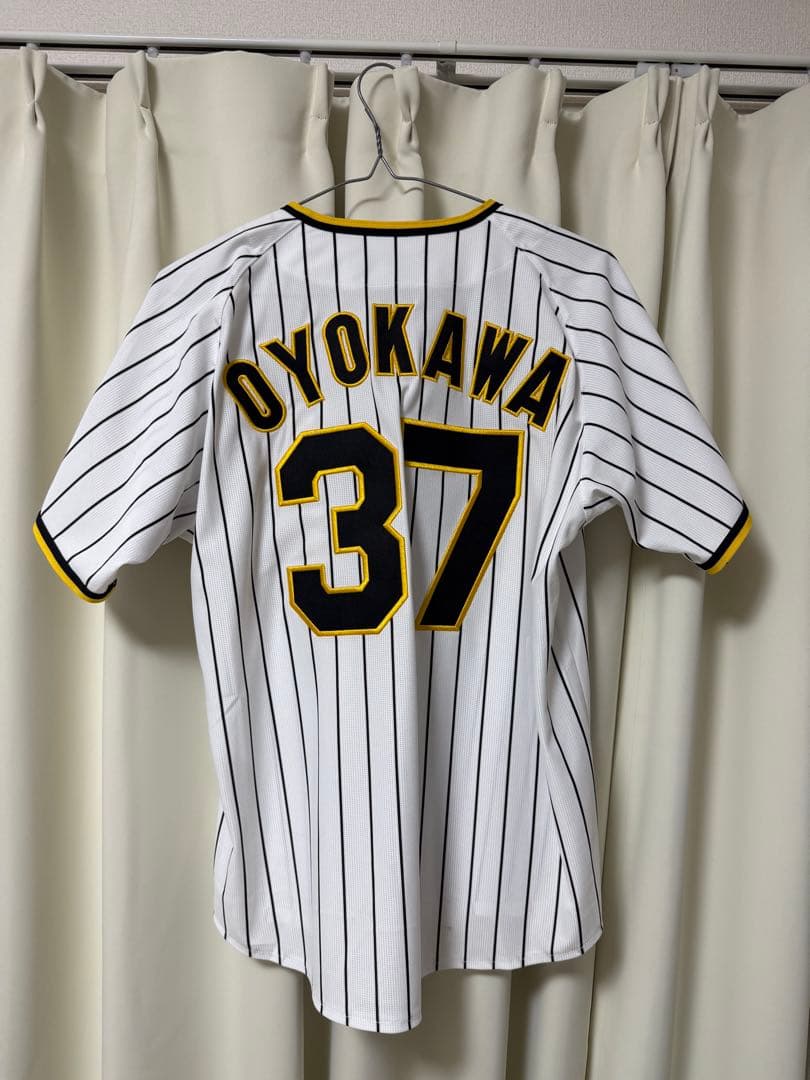 [美品]阪神タイガース ユニフォーム 37番 OYOKAWA(及川) Sサイズ