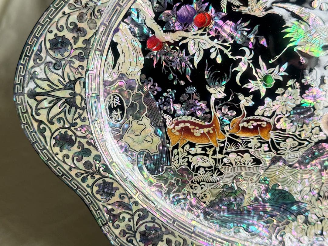 韓国製 螺鈿細工 飾り皿 桹材 金榮萬作 置物 シェル 工芸品 貝細工 トレー