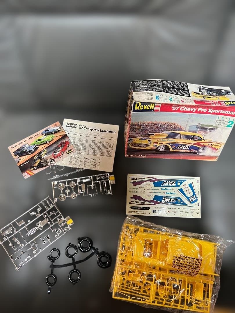 レベル 1/25 マスタング & '57シェビー プラモデル 2点セット 未組立