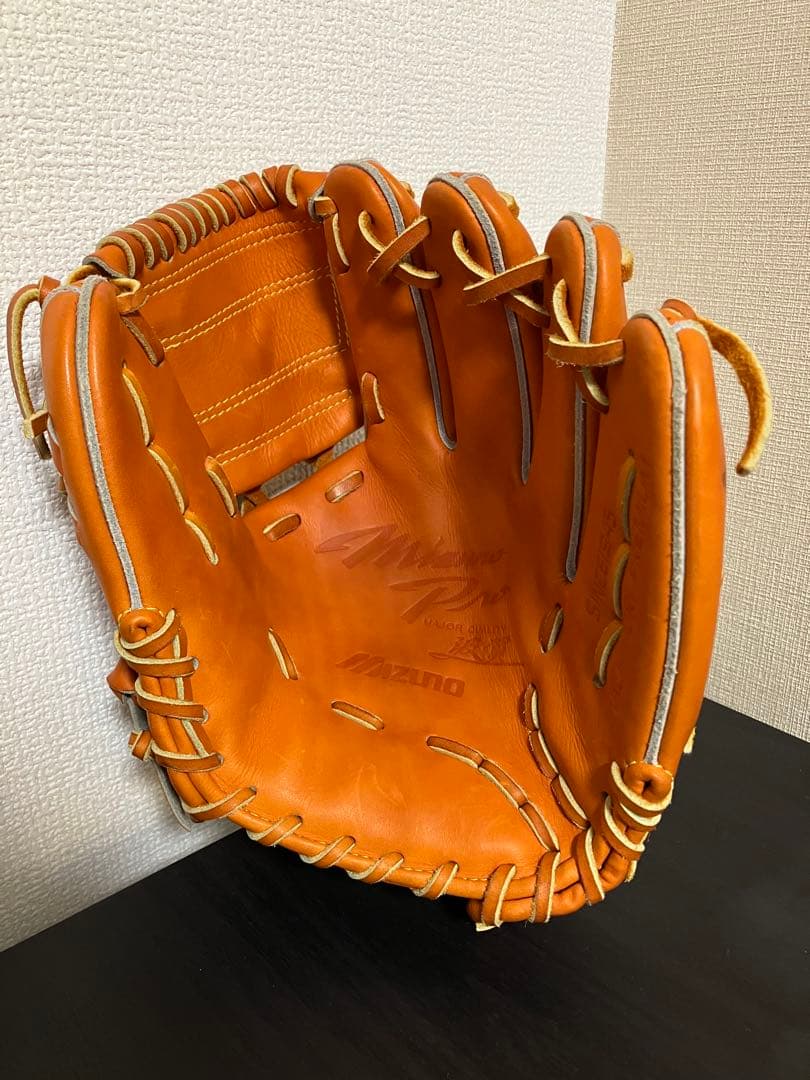 【値下げしました】ミズノプロ　硬式　シュプリームオーダー　内野手用　型付け済