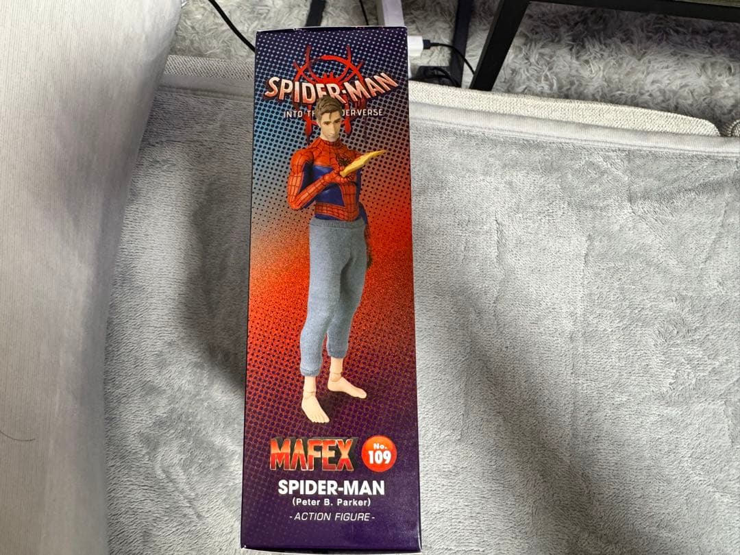 MAFEX No.109スパイダーマンスパイダーバース ピーターBパーカー