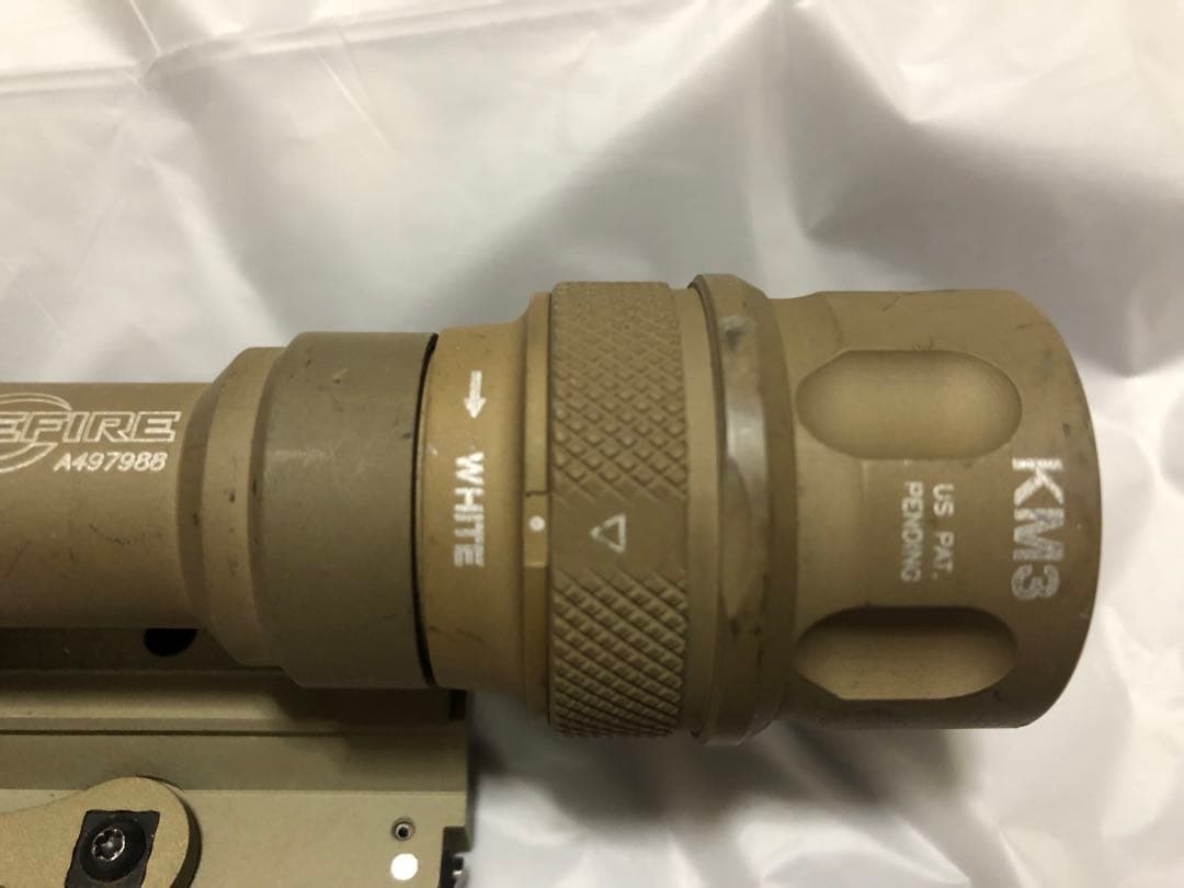 米軍実物SureFire M952V TAN LED/IR ウェポンライト