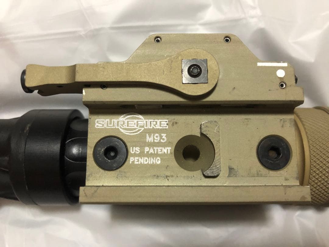 米軍実物SureFire M952V TAN LED/IR ウェポンライト