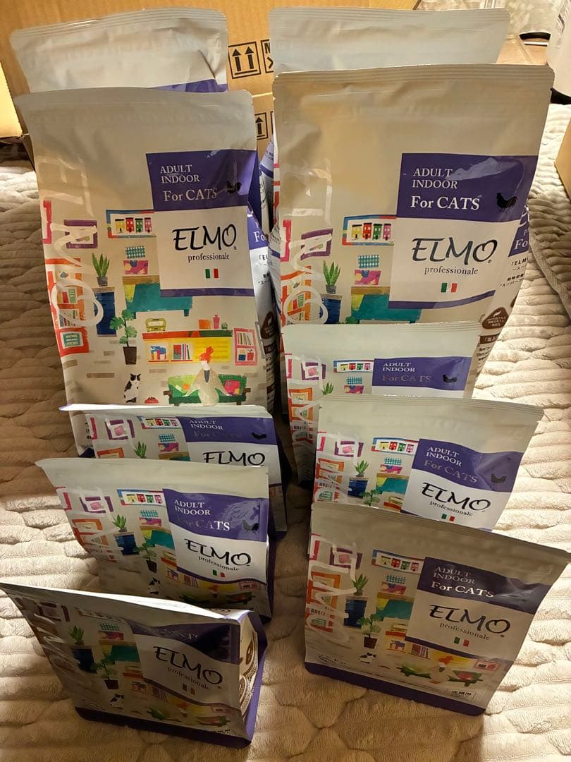 計10.4キロ ELMO インドア成猫用ドライフード 2キロ×4と400g×6