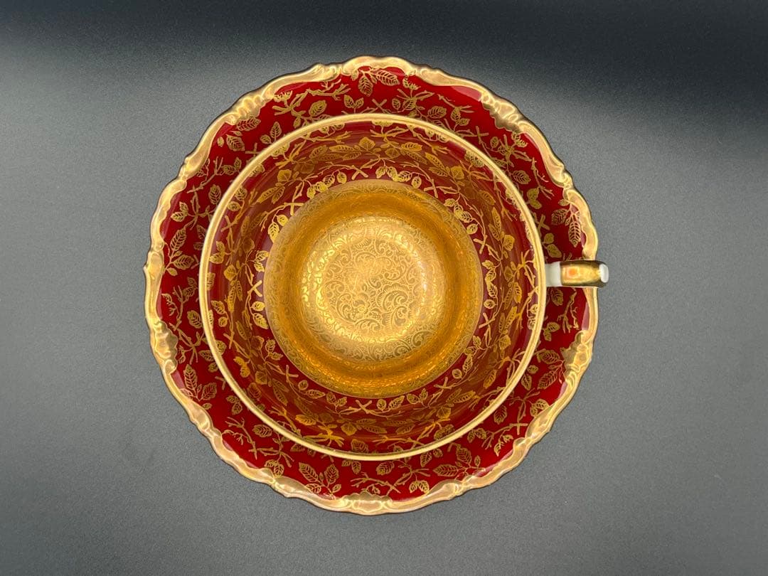 ティーカップとソーサー