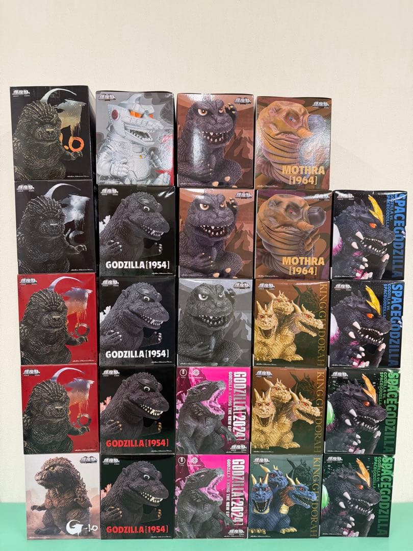 ゴジラ　鎮座獣　24点まとめ売り　東宝怪獣シリーズ　フィギュア