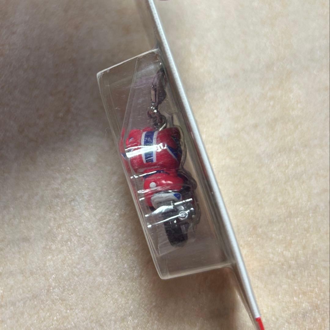 ハローキティ　サーキットバージョン　ストラップ2タイプ　2輪　4輪　バイク　F1