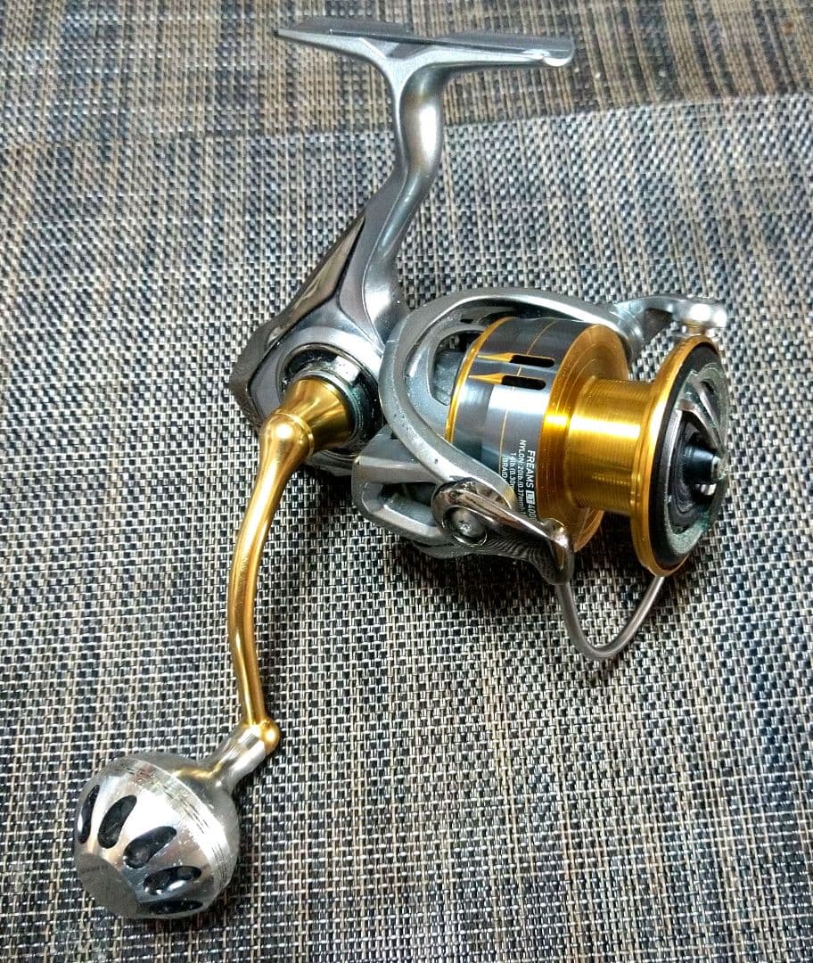 ダイワリール FREAMS 4000 D - CXH