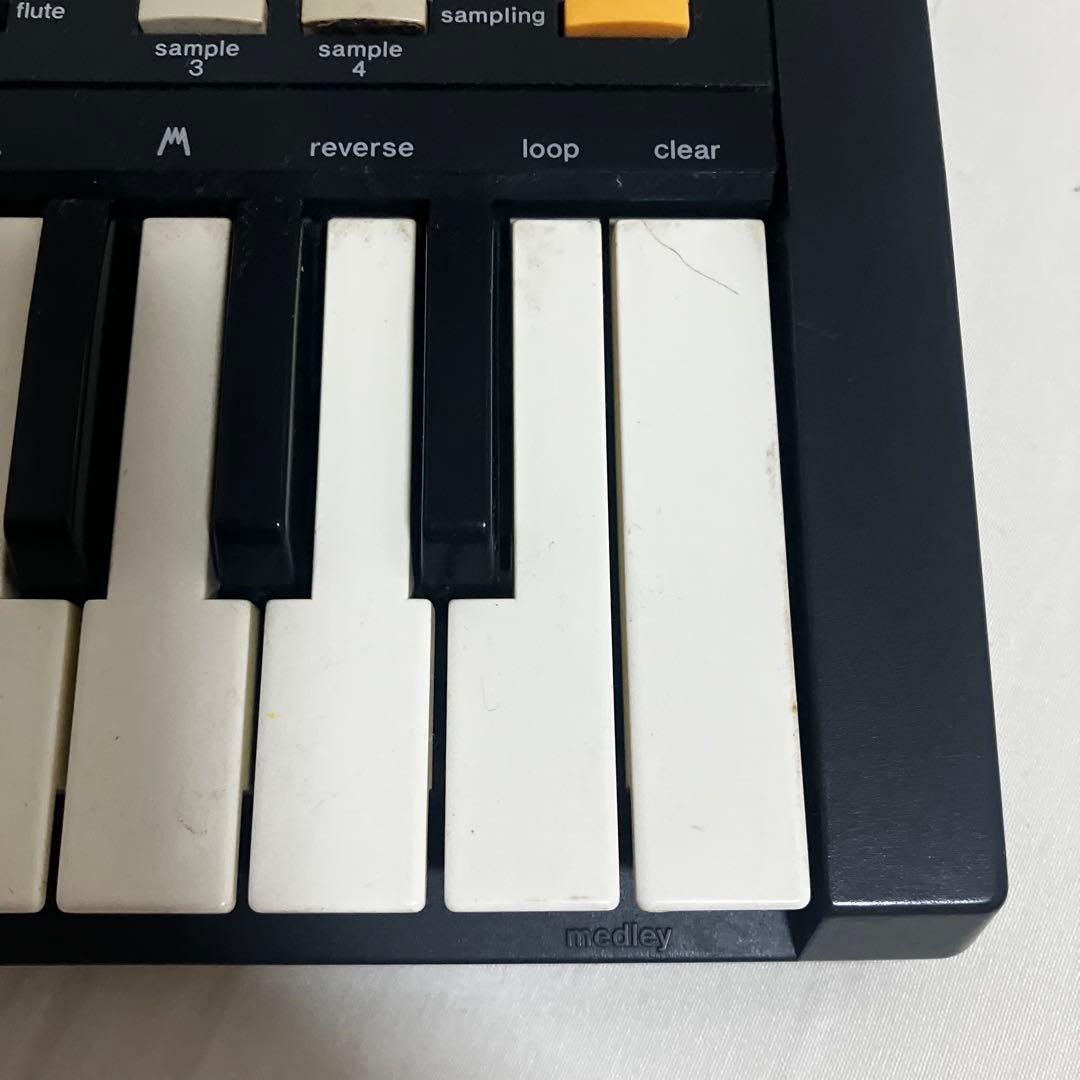 【本体のみ】 CASIO SK-5 サンプリングキーボード
