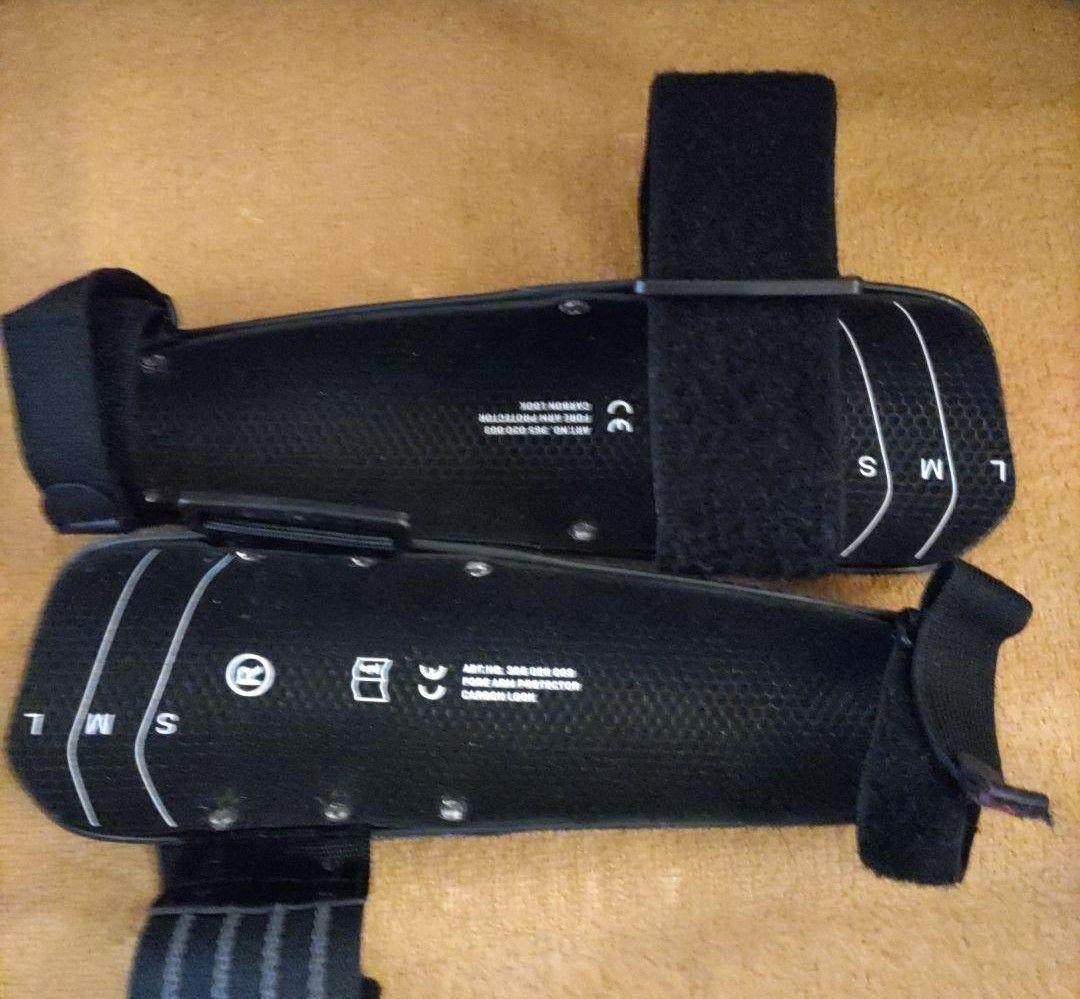 LEKI CAROBN 柄 ARM PORTECTOR レキ アームガード