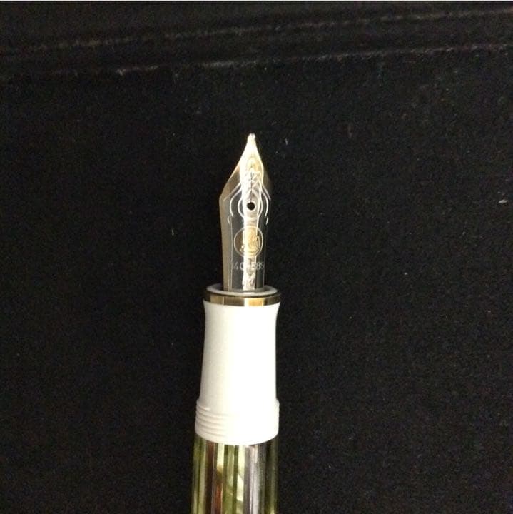 ペリカン万年筆スーべレーンM400ホワイトトータス