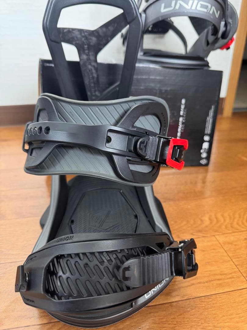 UNION falcor Mサイズ　トラビスライス 23-24