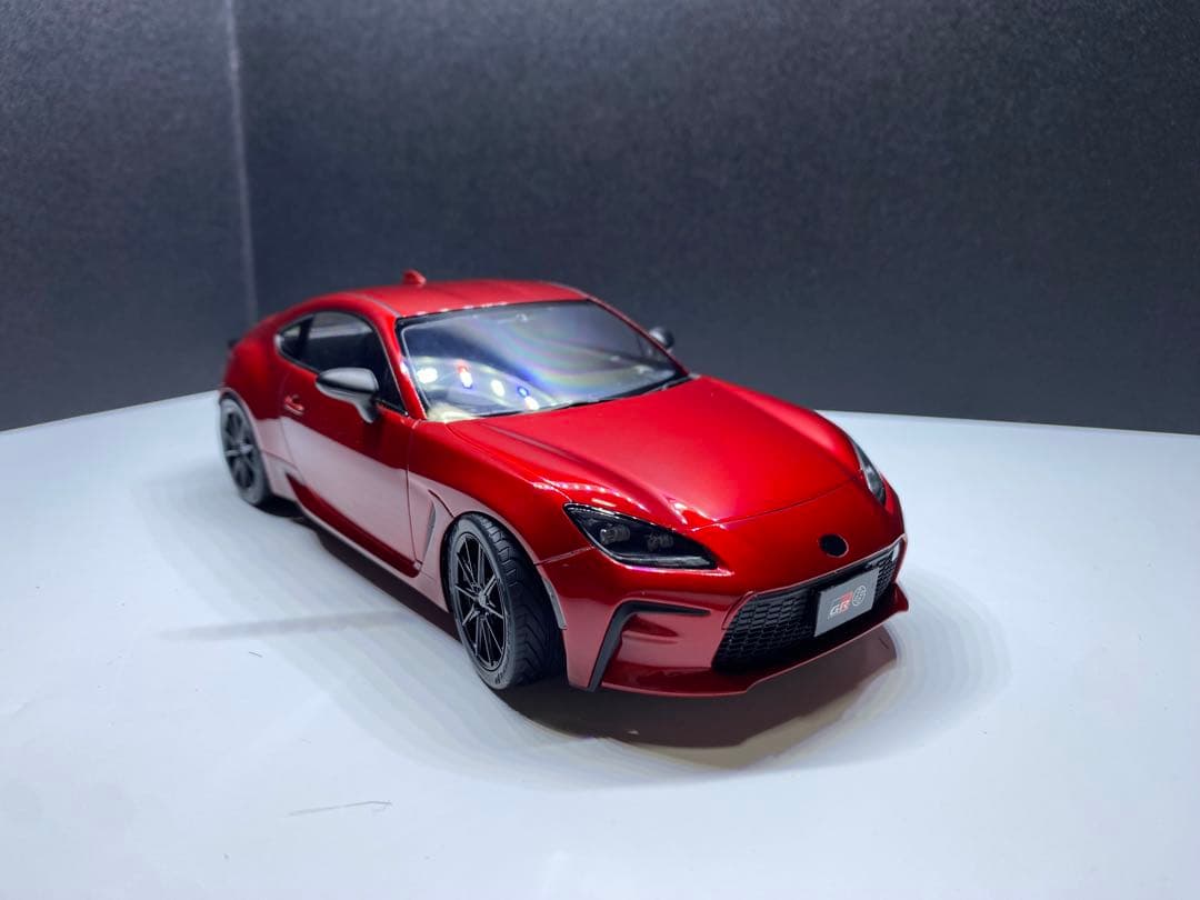 タミヤ　GR86 塗装、組み立て済み。