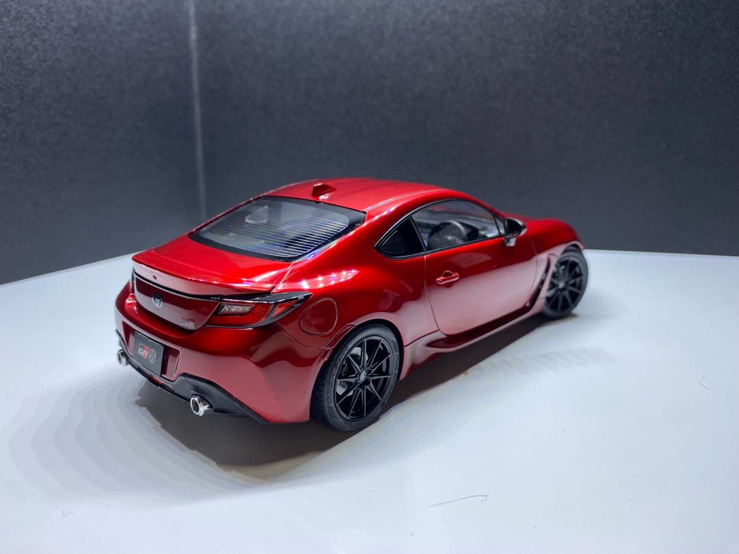 タミヤ　GR86 塗装、組み立て済み。