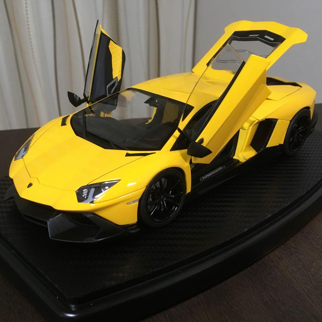 アオシマ 1/24 ランボルギーニ アヴェンタドール アニヴェルサリオ 完成品