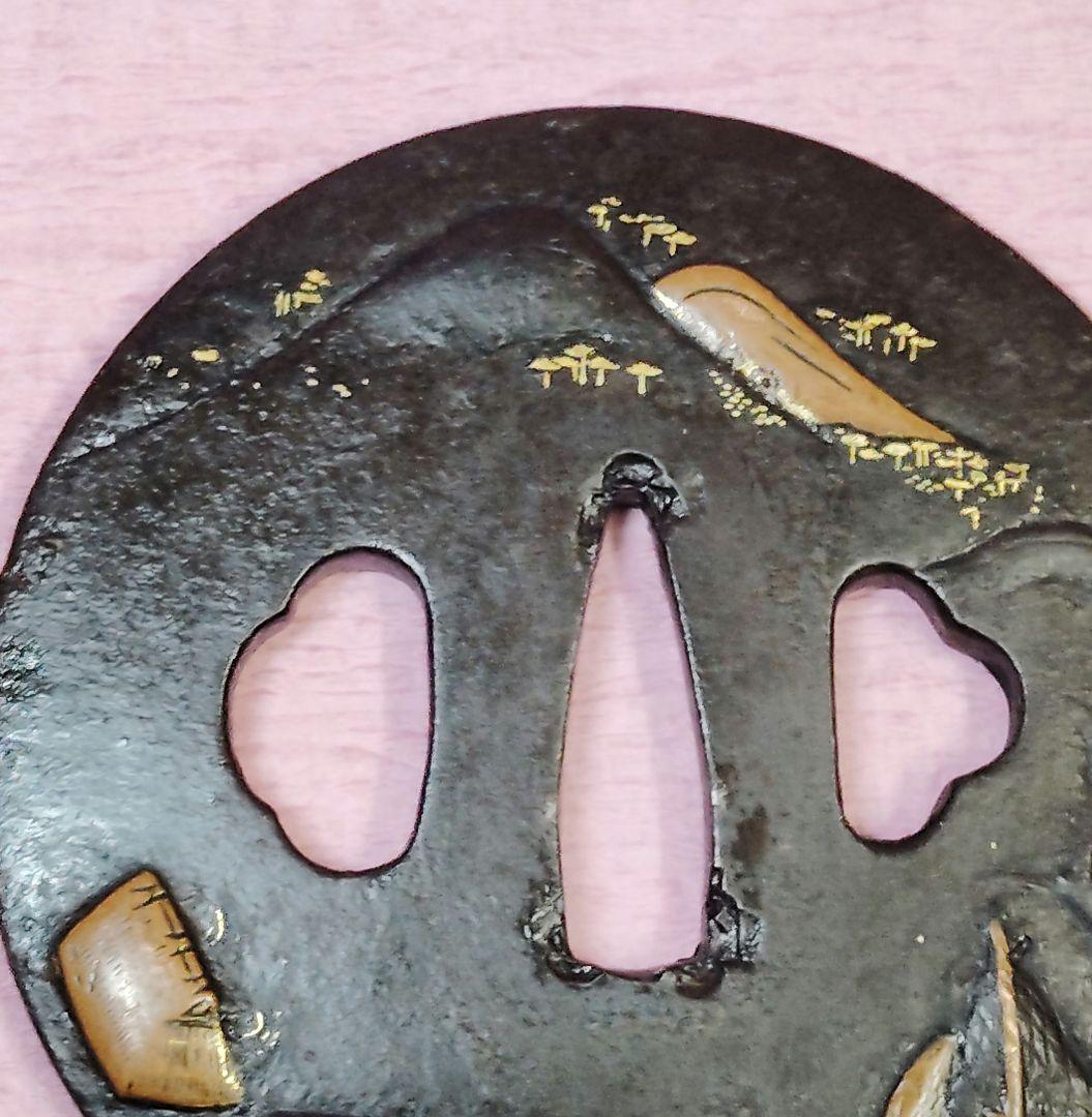 刀装具 鐔 鍔 無銘 鉄地 金象嵌 色絵 風景図 丸形鐔 時代物