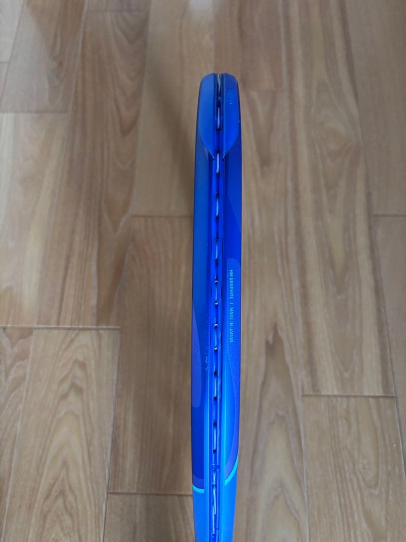 新品同様　現行モデル ヨネックス Eゾーン 100Ｌグリップ2