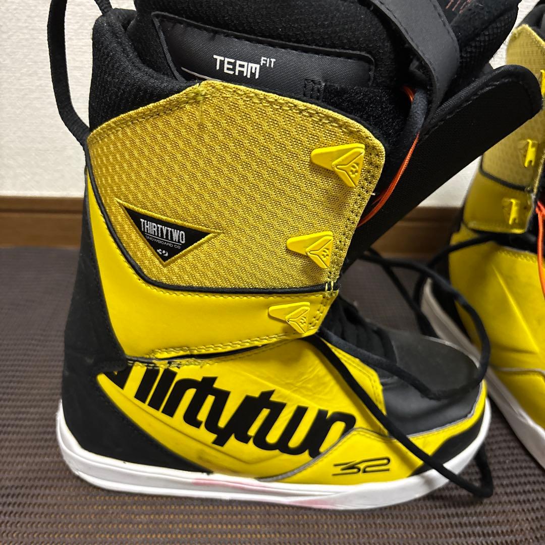 Thirty Two (32) LASHED 27.0cmスノーボードブーツ