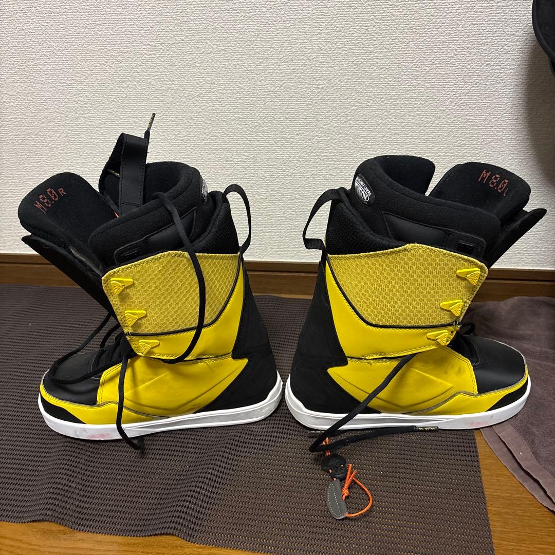 Thirty Two (32) LASHED 27.0cmスノーボードブーツ