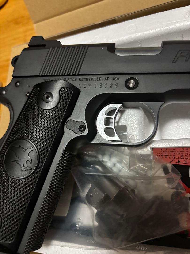 ナイトホークファルコン　コマンダー　ウエスタンアームズ