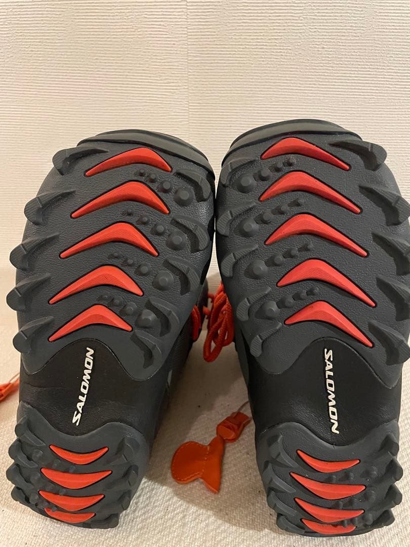【新古品・未使用】SALOMON MAORI スノーボードブーツ 24.5