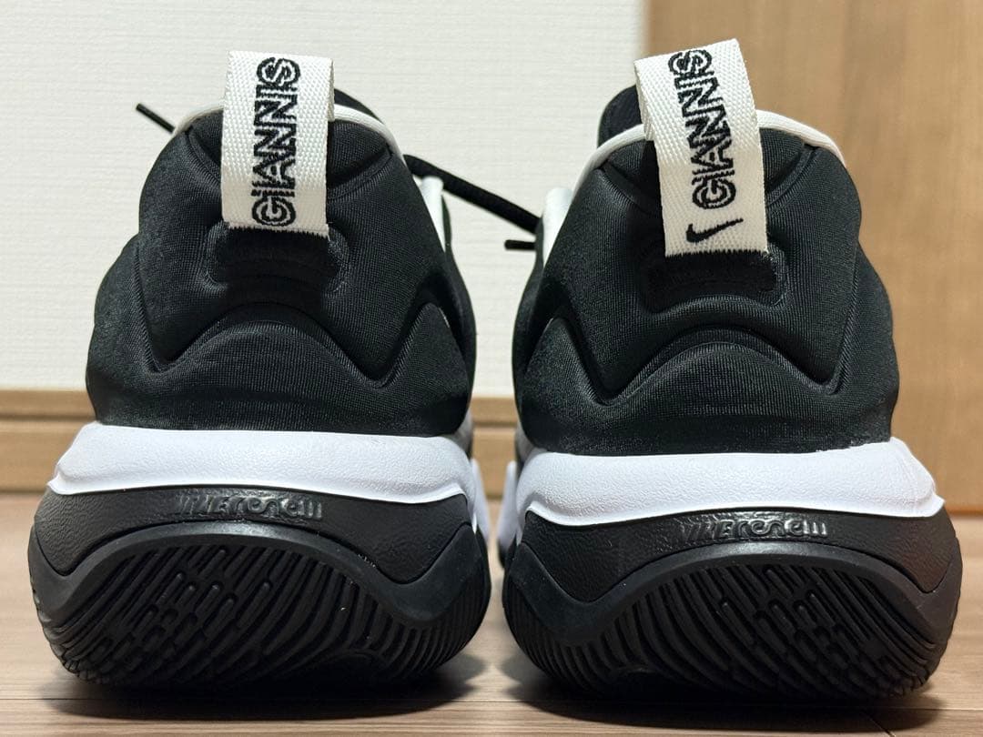 ナイキ ヤニス イモータリティ 3 EP