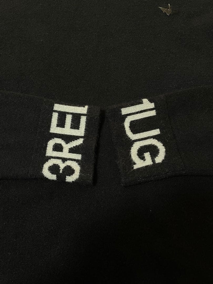 美品　1PIU1UGUALE3 ブラック モックネック セーター M