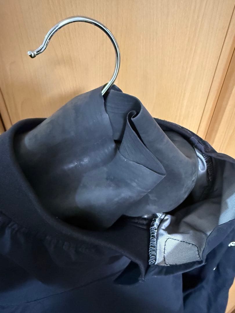 モンベル　スーパードライスーツ 黒 Sサイズ フルドライ　サップSUP カヤック