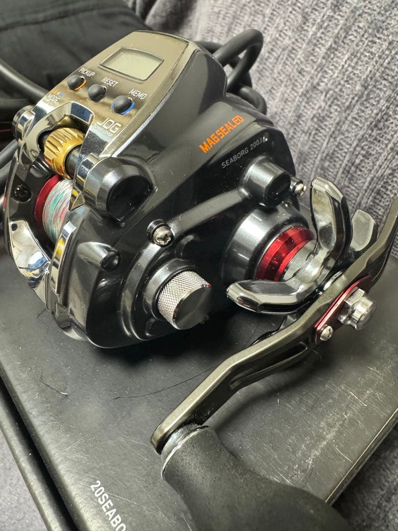 Daiwa20 SEABORG200J-DH ダイワシーボーグ200J電動リール